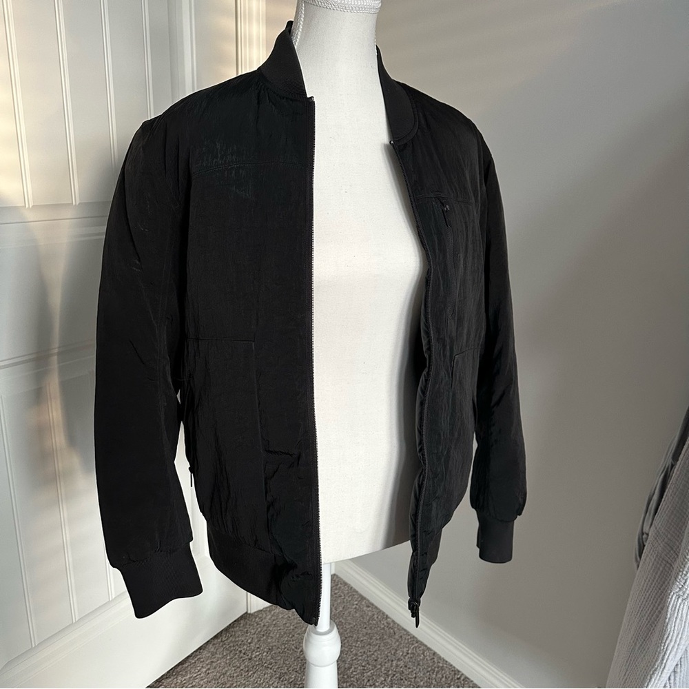 Lululemon Women’s Bomber Insulated Jacket